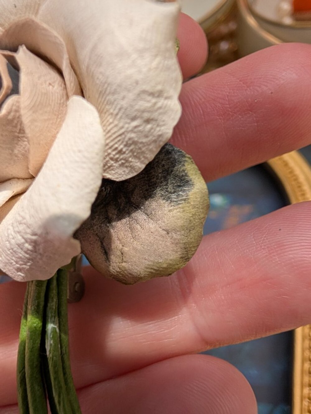 Vintage 1950's Handmade Unique Cream Roses Brooch - Picture 9 of 13